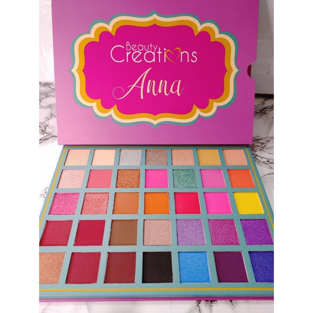 Anna Eyeshadow Palette